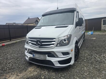 Белый Мерседес Sprinter, объемом двигателя 3 л и пробегом 290 тыс. км за 23600 $, фото 1 на Automoto.ua