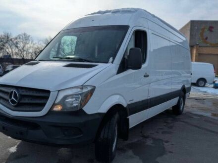 Белый Мерседес Sprinter, объемом двигателя 2.1 л и пробегом 65 тыс. км за 10000 $, фото 1 на Automoto.ua