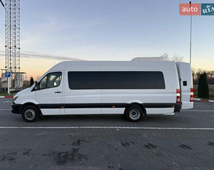 Белый Мерседес Sprinter, объемом двигателя 3 л и пробегом 312 тыс. км за 63800 $, фото 1 на Automoto.ua