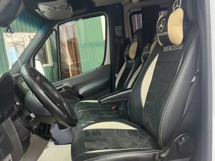 Білий Мерседес Sprinter, об'ємом двигуна 2.2 л та пробігом 300 тис. км за 27859 $, фото 1 на Automoto.ua