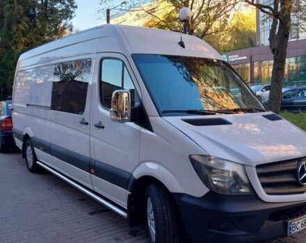 Белый Мерседес Sprinter, объемом двигателя 2.1 л и пробегом 230 тыс. км за 35000 $, фото 1 на Automoto.ua