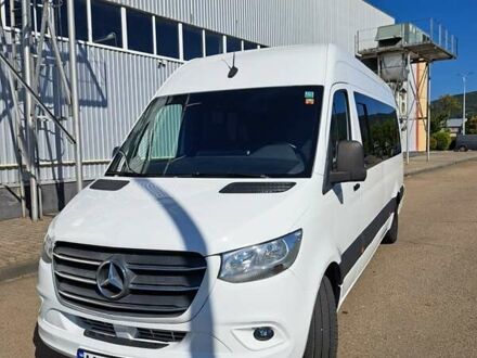 Белый Мерседес Sprinter, объемом двигателя 2.2 л и пробегом 354 тыс. км за 34343 $, фото 1 на Automoto.ua