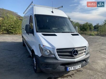 Белый Мерседес Sprinter, объемом двигателя 2.14 л и пробегом 232 тыс. км за 29999 $, фото 1 на Automoto.ua