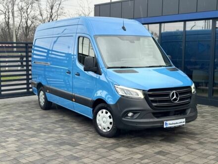 Белый Мерседес Sprinter, объемом двигателя 2.2 л и пробегом 290 тыс. км за 26900 $, фото 1 на Automoto.ua