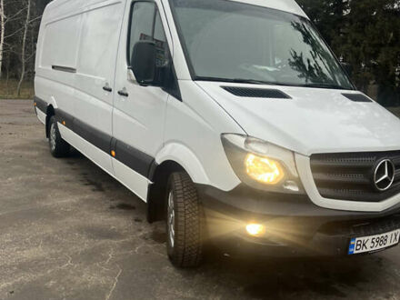 Белый Мерседес Sprinter, объемом двигателя 2.1 л и пробегом 390 тыс. км за 22500 $, фото 1 на Automoto.ua