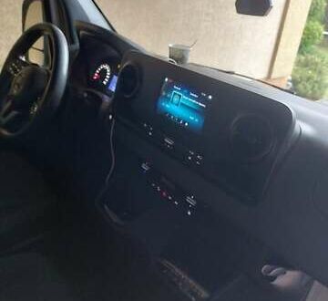Белый Мерседес Sprinter, объемом двигателя 2.2 л и пробегом 357 тыс. км за 28000 $, фото 1 на Automoto.ua
