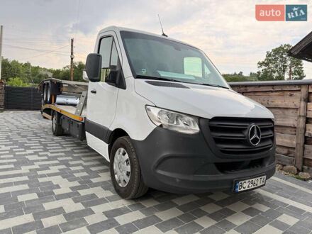 Белый Мерседес Sprinter, объемом двигателя 2.2 л и пробегом 346 тыс. км за 29000 $, фото 1 на Automoto.ua
