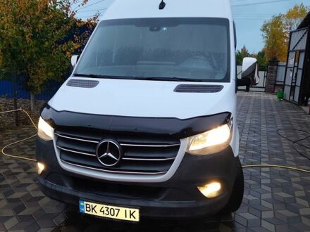 Білий Мерседес Sprinter, об'ємом двигуна 2.99 л та пробігом 290 тис. км за 31500 $, фото 1 на Automoto.ua