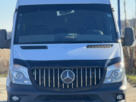 Белый Мерседес Sprinter, объемом двигателя 2.99 л и пробегом 420 тыс. км за 33500 $, фото 1 на Automoto.ua
