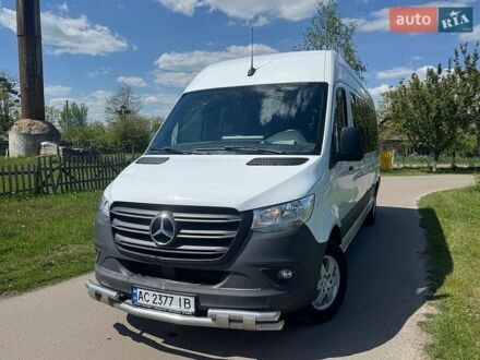 Белый Мерседес Sprinter, объемом двигателя 2.14 л и пробегом 528 тыс. км за 27300 $, фото 1 на Automoto.ua