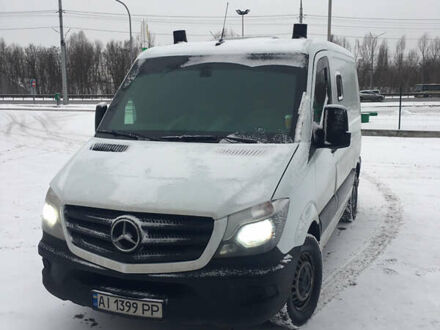 Белый Мерседес Sprinter, объемом двигателя 2.14 л и пробегом 178 тыс. км за 48800 $, фото 1 на Automoto.ua