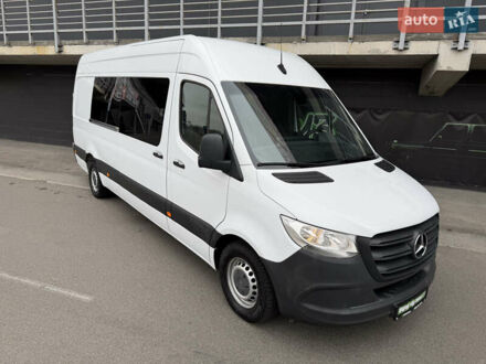 Белый Мерседес Sprinter, объемом двигателя 2.14 л и пробегом 293 тыс. км за 29900 $, фото 1 на Automoto.ua
