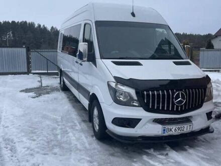 Белый Мерседес Sprinter, объемом двигателя 2.14 л и пробегом 255 тыс. км за 29500 $, фото 1 на Automoto.ua