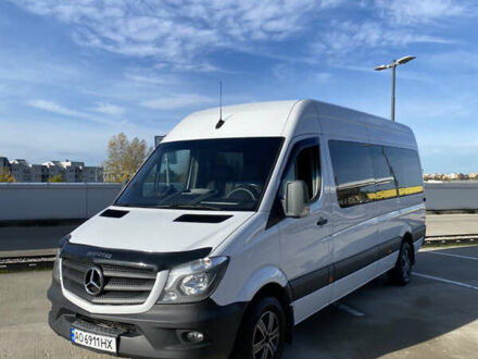 Белый Мерседес Sprinter, объемом двигателя 2.14 л и пробегом 380 тыс. км за 25500 $, фото 1 на Automoto.ua
