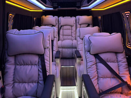 Белый Мерседес Sprinter, объемом двигателя 2.14 л и пробегом 320 тыс. км за 49500 $, фото 1 на Automoto.ua