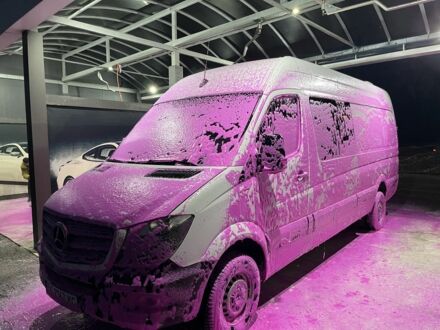 Белый Мерседес Sprinter, объемом двигателя 2.1 л и пробегом 272 тыс. км за 23900 $, фото 1 на Automoto.ua
