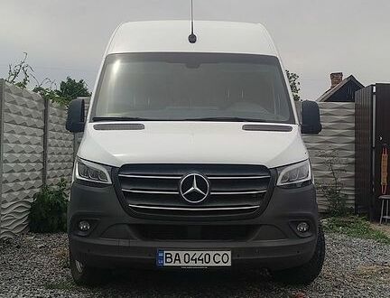Белый Мерседес Sprinter, объемом двигателя 2.14 л и пробегом 270 тыс. км за 26000 $, фото 1 на Automoto.ua