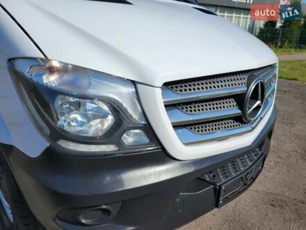 Белый Мерседес Sprinter, объемом двигателя 3 л и пробегом 311 тыс. км за 31400 $, фото 1 на Automoto.ua