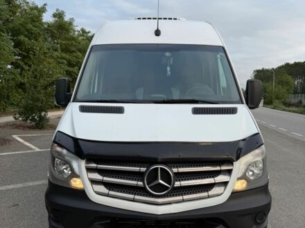 Белый Мерседес Sprinter, объемом двигателя 2.1 л и пробегом 180 тыс. км за 21986 $, фото 1 на Automoto.ua