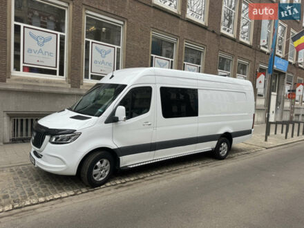 Белый Мерседес Sprinter, объемом двигателя 2.9 л и пробегом 360 тыс. км за 41038 $, фото 1 на Automoto.ua