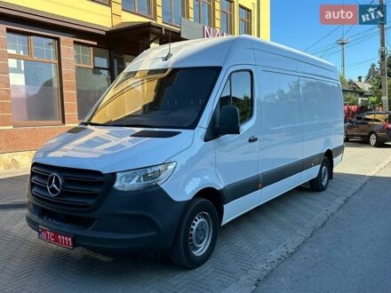Белый Мерседес Sprinter, объемом двигателя 2.2 л и пробегом 299 тыс. км за 23999 $, фото 1 на Automoto.ua