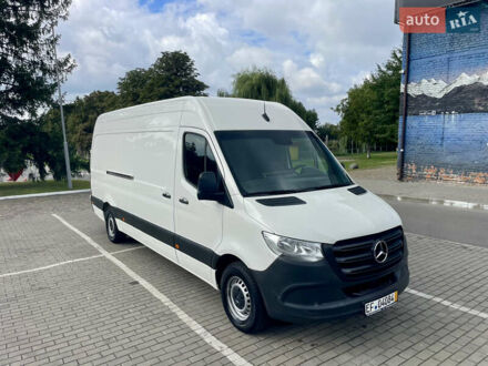 Белый Мерседес Sprinter, объемом двигателя 2.2 л и пробегом 155 тыс. км за 26500 $, фото 1 на Automoto.ua