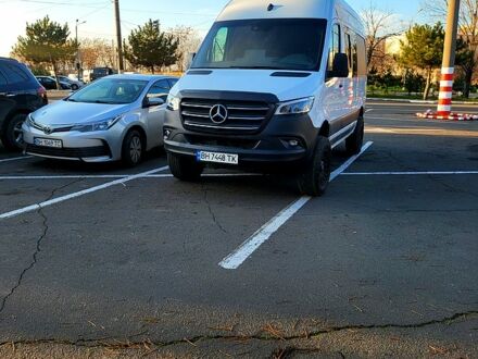 Белый Мерседес Sprinter, объемом двигателя 3 л и пробегом 142 тыс. км за 55000 $, фото 1 на Automoto.ua