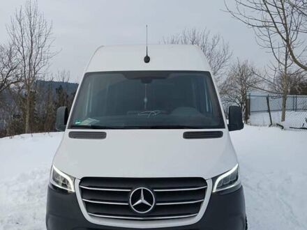 Белый Мерседес Sprinter, объемом двигателя 2.14 л и пробегом 319 тыс. км за 27944 $, фото 1 на Automoto.ua