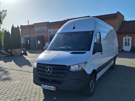 Белый Мерседес Sprinter, объемом двигателя 2 л и пробегом 260 тыс. км за 30678 $, фото 1 на Automoto.ua