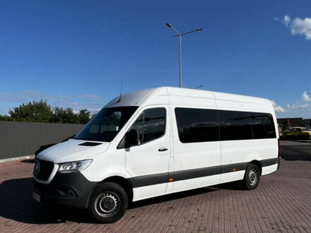 Белый Мерседес Sprinter, объемом двигателя 2.14 л и пробегом 310 тыс. км за 36800 $, фото 1 на Automoto.ua