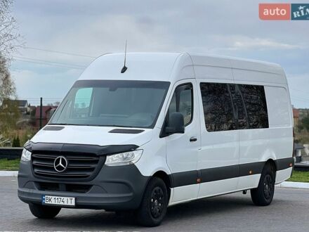 Белый Мерседес Sprinter, объемом двигателя 2.14 л и пробегом 450 тыс. км за 24800 $, фото 1 на Automoto.ua