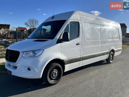 Мерседес Sprinter 2019 в Бердичеве на Automoto.ua Белый Мерседес Sprinter, объемом двигателя 2.2 л и пробегом 219 тыс. км за 34999 $, фото 1 на Automoto.ua