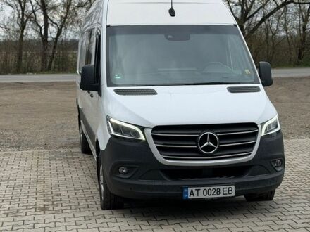 Белый Мерседес Sprinter, объемом двигателя 2.14 л и пробегом 219 тыс. км за 55000 $, фото 1 на Automoto.ua