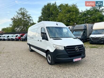 Белый Мерседес Sprinter, объемом двигателя 2.2 л и пробегом 247 тыс. км за 21600 $, фото 1 на Automoto.ua