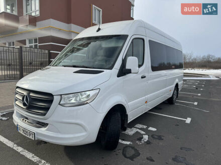 Белый Мерседес Sprinter, объемом двигателя 2.2 л и пробегом 392 тыс. км за 69000 $, фото 1 на Automoto.ua