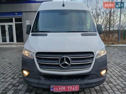 Белый Мерседес Sprinter, объемом двигателя 2.2 л и пробегом 296 тыс. км за 23999 $, фото 1 на Automoto.ua