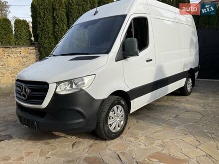 Белый Мерседес Sprinter, объемом двигателя 2.2 л и пробегом 169 тыс. км за 21499 $, фото 1 на Automoto.ua