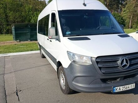 Белый Мерседес Sprinter, объемом двигателя 3 л и пробегом 302 тыс. км за 44000 $, фото 1 на Automoto.ua