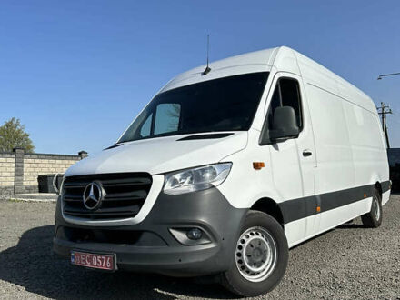 Белый Мерседес Sprinter, объемом двигателя 2.2 л и пробегом 258 тыс. км за 25515 $, фото 1 на Automoto.ua