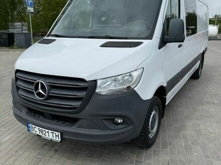 Белый Мерседес Sprinter, объемом двигателя 2.2 л и пробегом 302 тыс. км за 26000 $, фото 1 на Automoto.ua