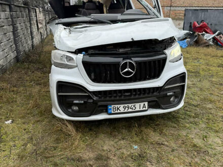 Белый Мерседес Sprinter, объемом двигателя 2.14 л и пробегом 350 тыс. км за 12900 $, фото 1 на Automoto.ua