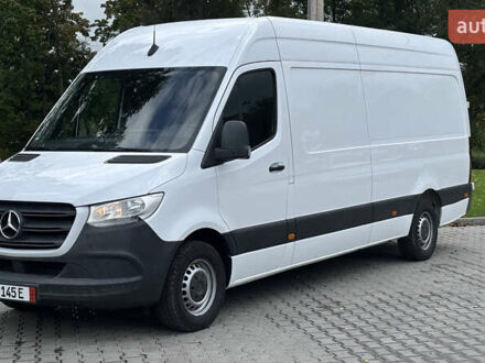 Белый Мерседес Sprinter, объемом двигателя 0 л и пробегом 190 тыс. км за 27136 $, фото 1 на Automoto.ua