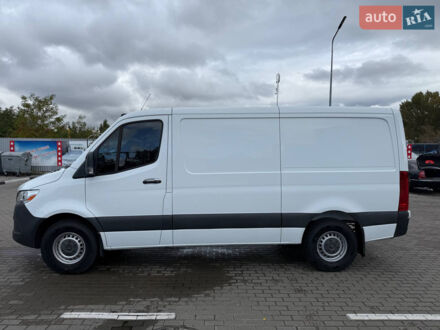 Белый Мерседес Sprinter, объемом двигателя 3 л и пробегом 205 тыс. км за 33999 $, фото 1 на Automoto.ua