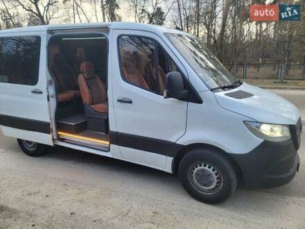 Белый Мерседес Sprinter, объемом двигателя 2.14 л и пробегом 256 тыс. км за 25000 $, фото 1 на Automoto.ua