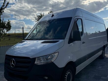 Белый Мерседес Sprinter, объемом двигателя 2.99 л и пробегом 697 тыс. км за 27300 $, фото 1 на Automoto.ua