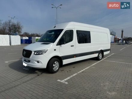Белый Мерседес Sprinter, объемом двигателя 3 л и пробегом 69 тыс. км за 50569 $, фото 1 на Automoto.ua