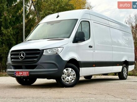 Белый Мерседес Sprinter, объемом двигателя 2.2 л и пробегом 241 тыс. км за 27300 $, фото 1 на Automoto.ua