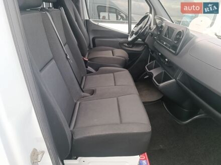 Белый Мерседес Sprinter, объемом двигателя 2.2 л и пробегом 341 тыс. км за 24800 $, фото 1 на Automoto.ua