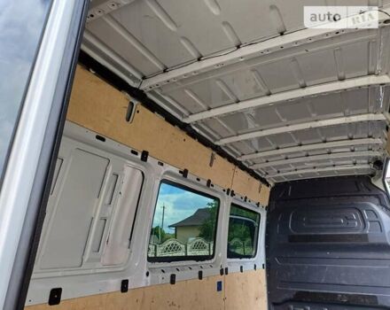 Белый Мерседес Sprinter, объемом двигателя 2.99 л и пробегом 357 тыс. км за 38000 $, фото 15 на Automoto.ua