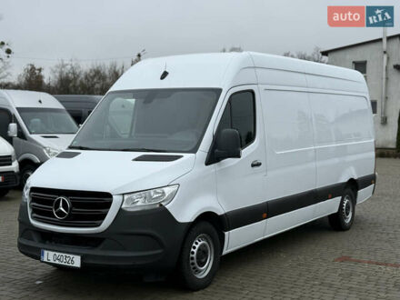 Белый Мерседес Sprinter, объемом двигателя 2.2 л и пробегом 268 тыс. км за 23800 $, фото 1 на Automoto.ua